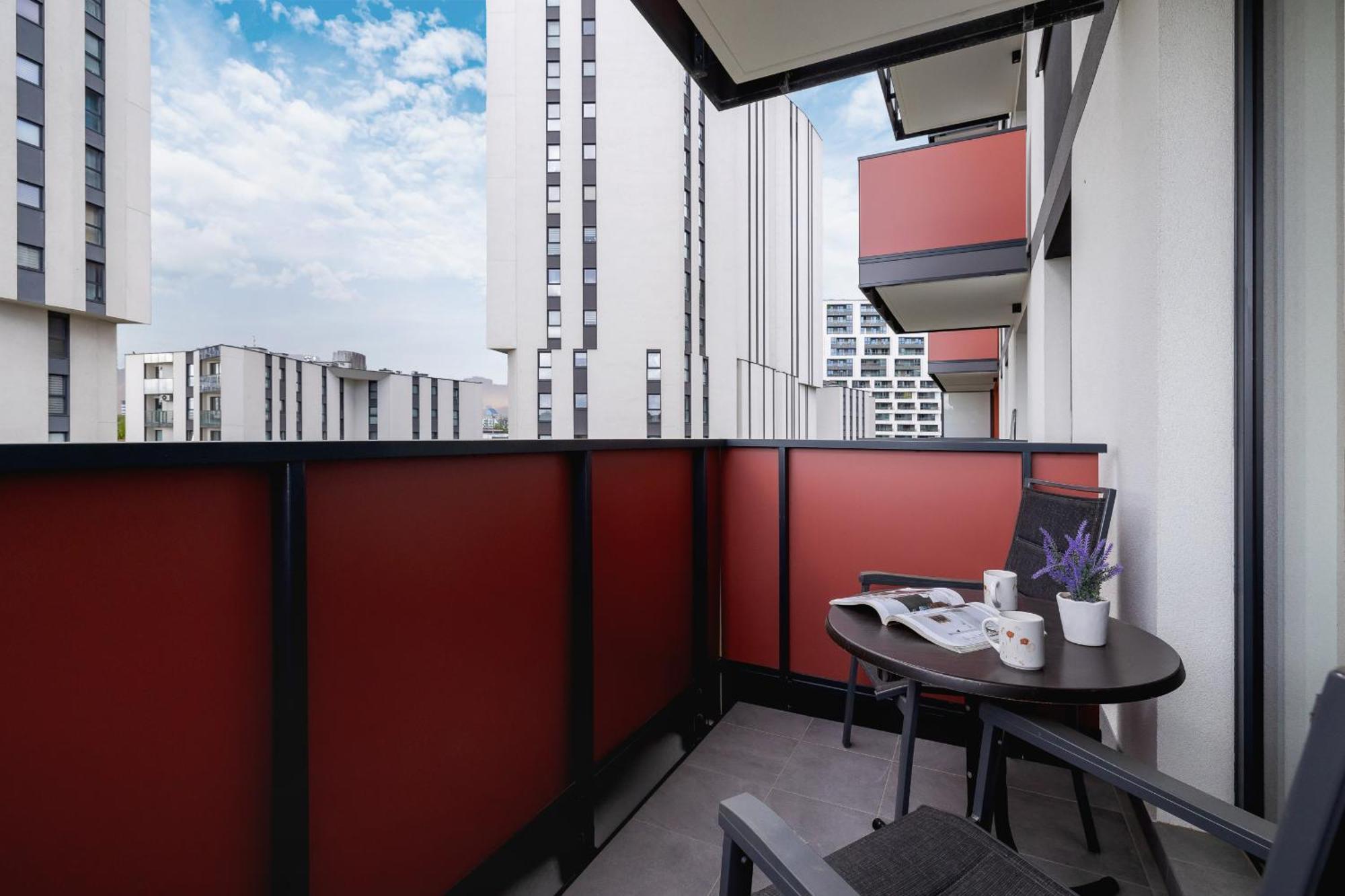 Modern Apartment With Parking Near Tauron Arena By Rent Like Home Krakau Exterior foto